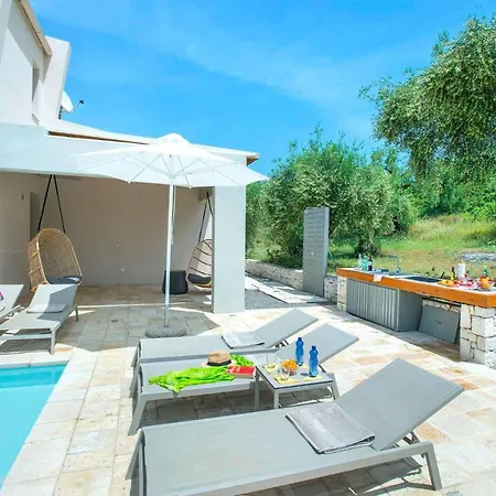 Villa Olivia By Vintage Travel Acharavi (Corfu)