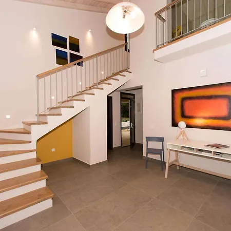 Olivia By Vintage Travel * Acharavi (Corfu)